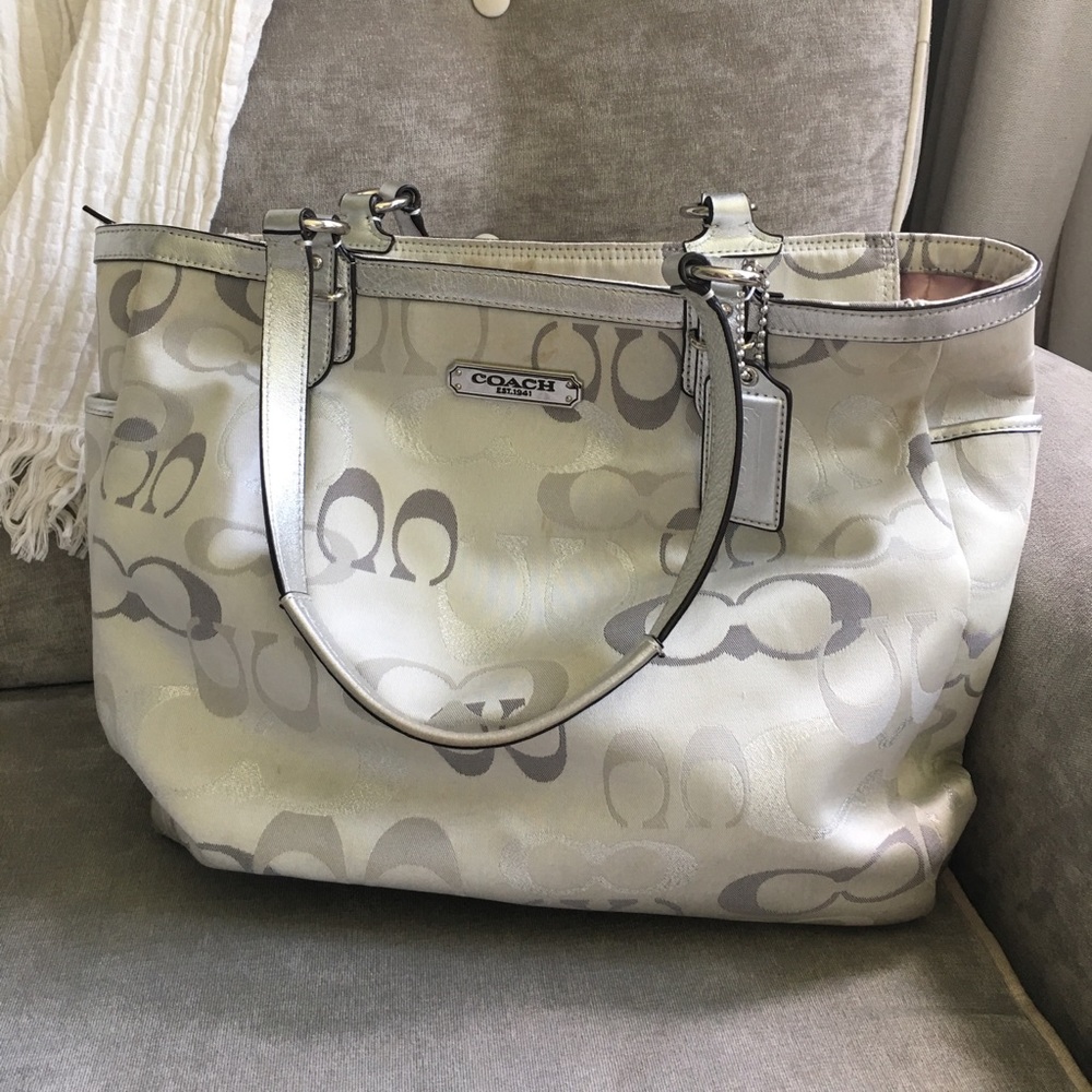 Coach hand bag